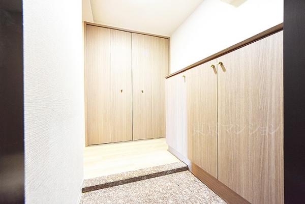 カーサ大泉学園 玄関