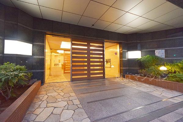 クレストフォルム上野グランステージ エントランス（外）