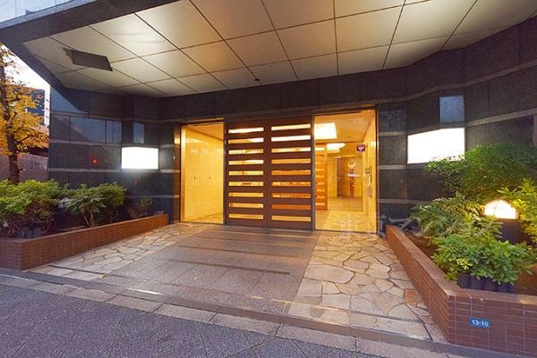 クレストフォルム上野グランステージ エントランス（外）