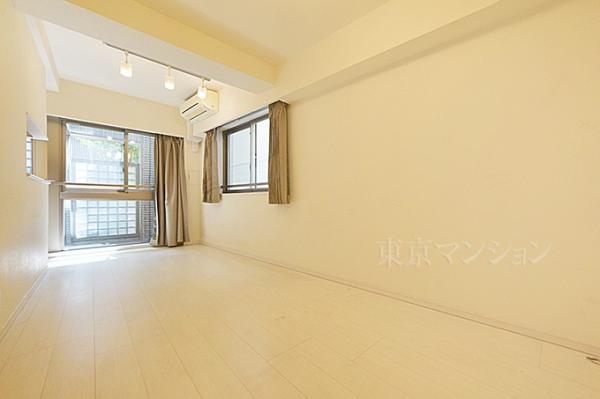 オープンレジデンス赤坂テラス リビング