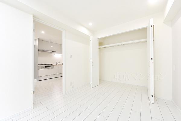 麻布狸穴ナショナルコート リビング以外の居室