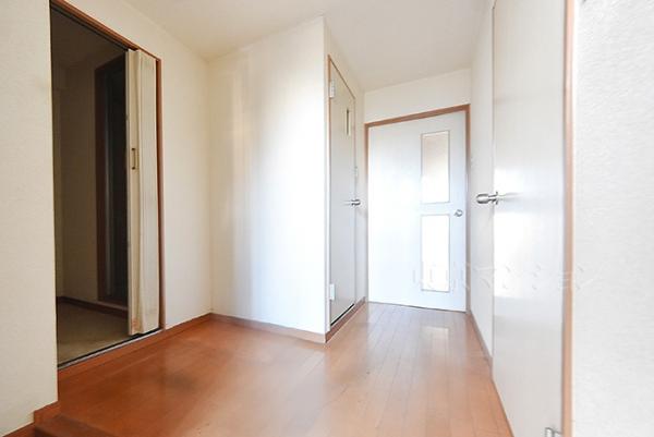 マインコ－ポ葛西 玄関