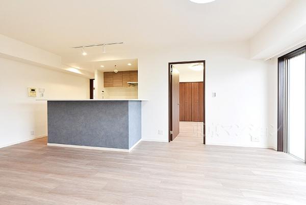 サンクタスガーデン砧 リビング