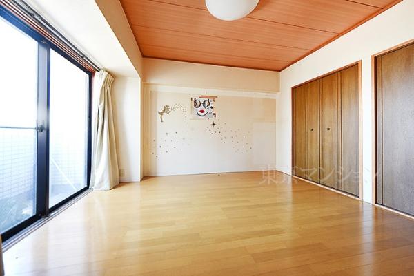 ウィンコート神楽坂 リビング以外の居室