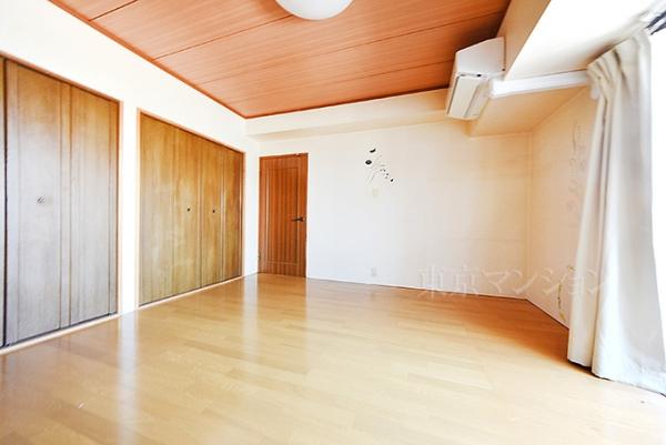 ウィンコート神楽坂 リビング以外の居室