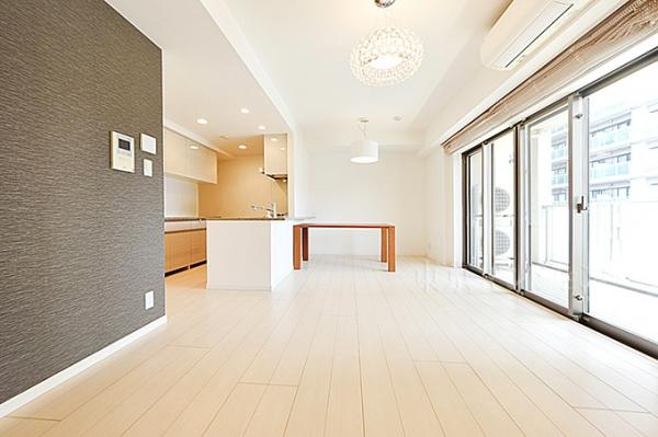 グランスイート八丁堀 リビング