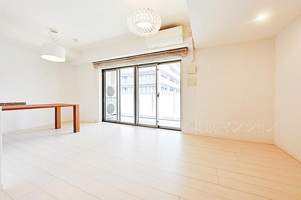 グランスイート八丁堀 リビング