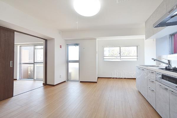 グリーンビュー白金 リビング