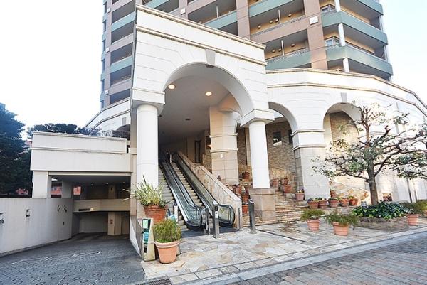 中古マンション 新宿区西新宿７丁目7-19 都営大江戸線新宿西口駅 1億2,500万円