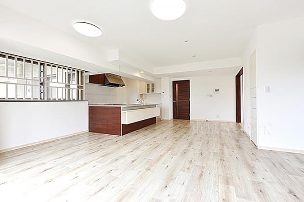 グーディッシュ千歳船橋 リビング