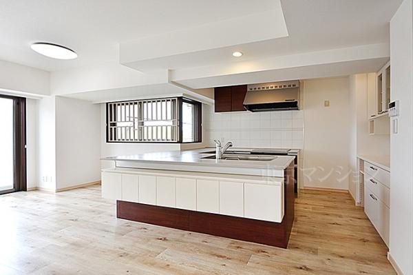 グーディッシュ千歳船橋 リビング