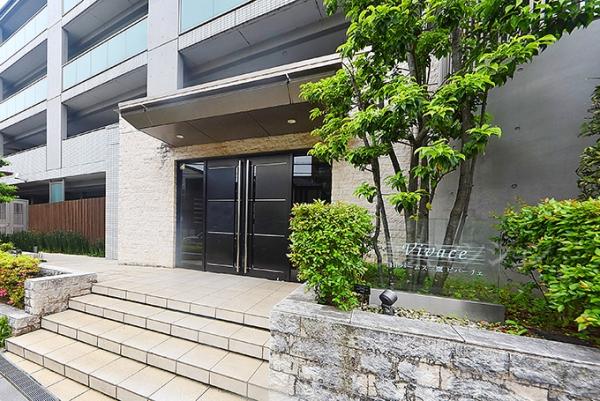 ＴＨＥパームス三鷹ビバーチェ エントランス（外）