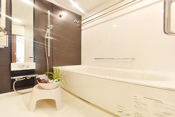 ＴＨＥパームス三鷹ビバーチェ 浴室