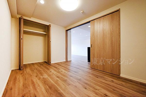 シャトレ市ヶ谷 リビング以外の居室