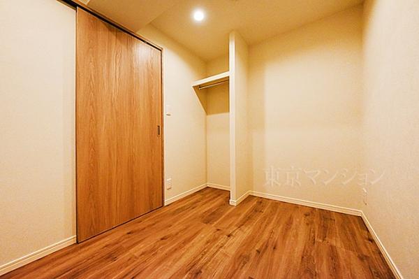 シャトレ市ヶ谷 リビング以外の居室
