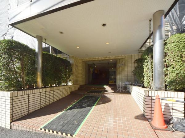 ディアプラザ根津 エントランス（外）