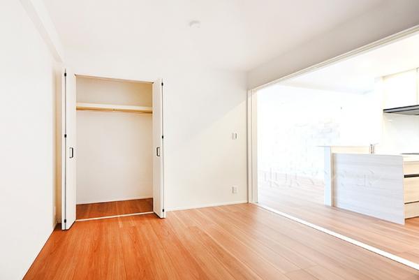 石神井公園ヒミコマンション リビング以外の居室