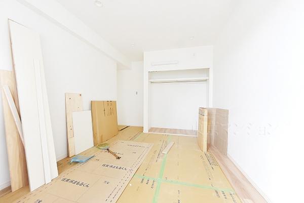 クレッセント中目黒 リビング以外の居室