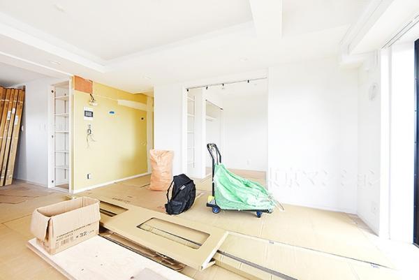 クレッセント中目黒 リビング