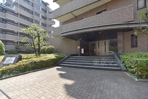ザ・ウインベル練馬武蔵関 エントランス（外）