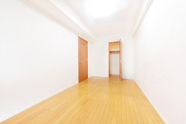 グランシティ練馬春日町 2 リビング以外の居室