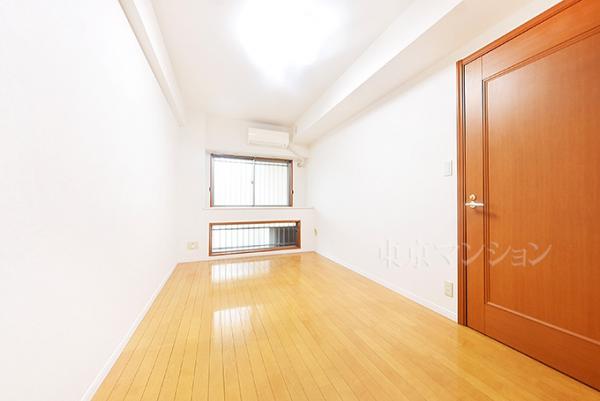 グランシティ練馬春日町 2 リビング以外の居室