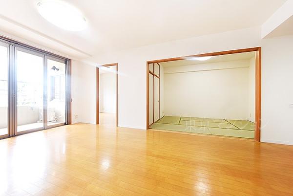 グランシティ練馬春日町 2 リビング