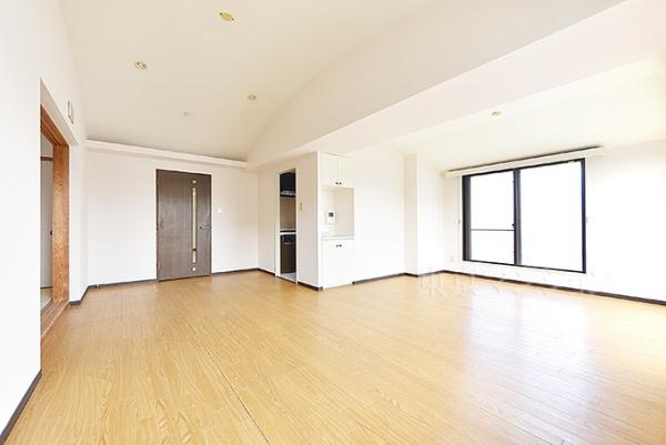 コスモ蓮根アルティア リビング