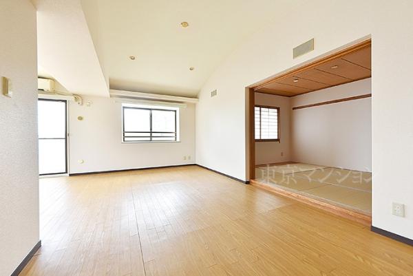 コスモ蓮根アルティア リビング