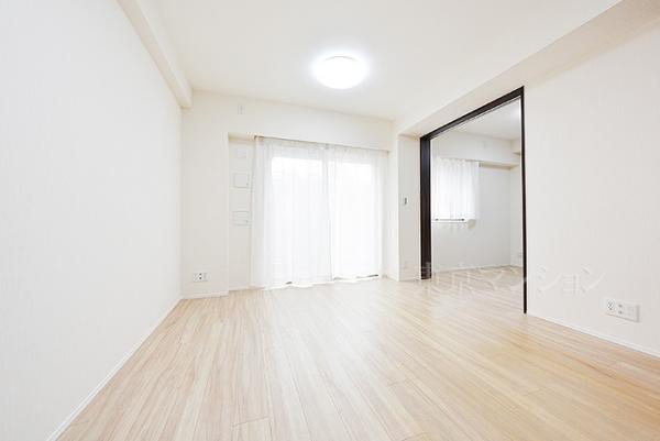 グローリオ武蔵関 リビング