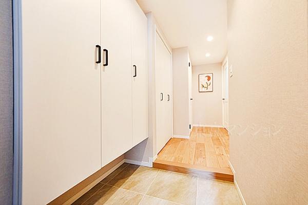 グーデイッシュ千歳船橋 玄関