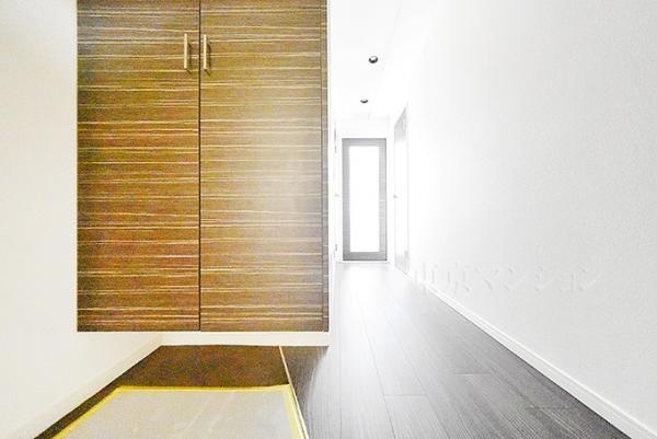 ルックハイツ北新宿壱番館 玄関