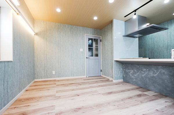 大久保ローヤルコーポ リビング