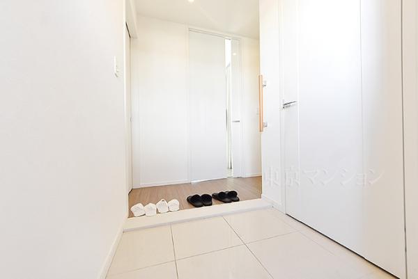 パークタワー東雲 玄関