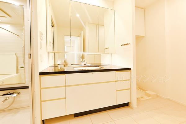 パークタワー東雲 洗面化粧台