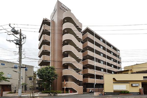 中古マンション 江戸川区西小松川町18-8 JR総武本線新小岩駅 3,290万円