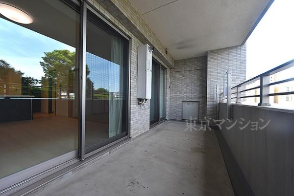 グランイーグル多摩川スカイフロント バルコニー