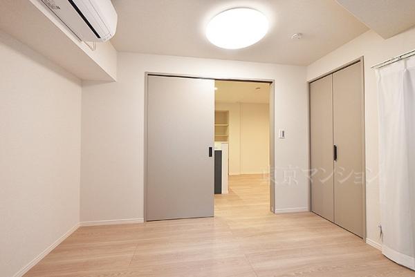 ライオンズマンション浅草三社 リビング以外の居室