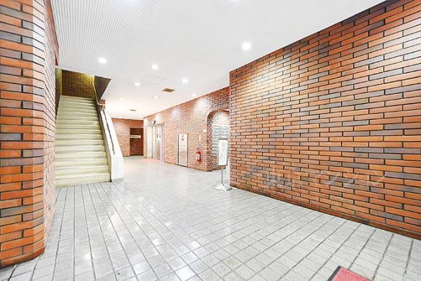 ハイネスロフティー エントランス（外）