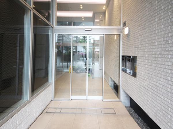 レジデンシャルステートタワー南千住 エントランス（外）