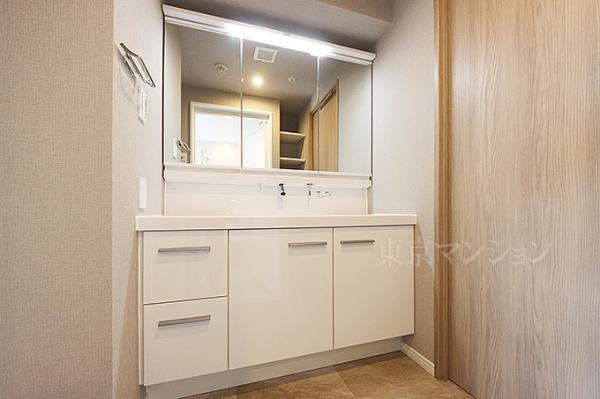 レジデンシャルステートタワー南千住 洗面化粧台