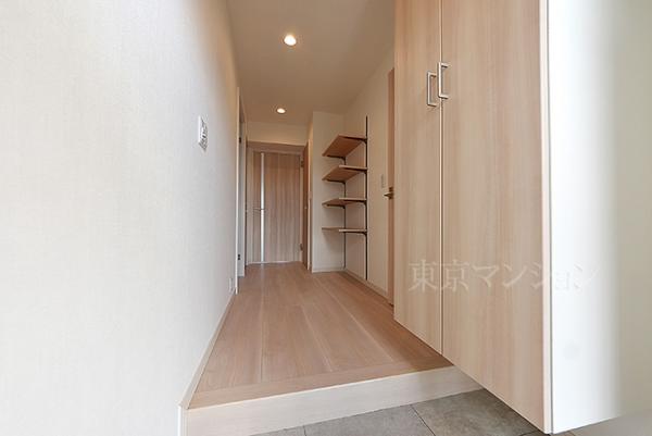 芦花公園スカイハイツ 玄関