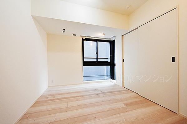 パークリュクス神田多町 リビング以外の居室