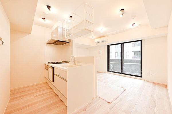 パークリュクス神田多町 リビング