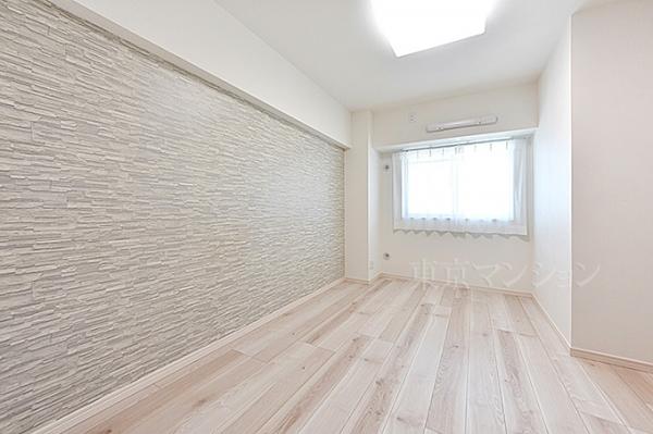 メガロン仲六郷 リビング以外の居室