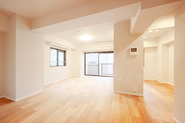 コスモガーデン日暮里 リビング