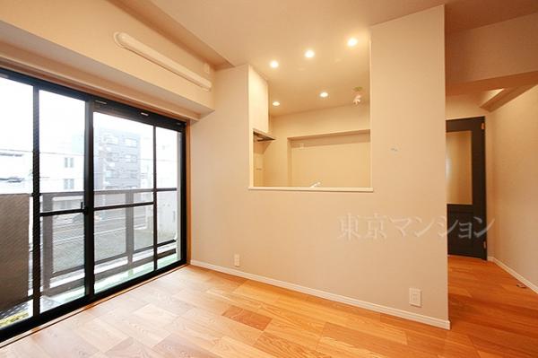 コスモガーデン日暮里 リビング