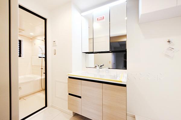 コスモガーデン日暮里 洗面化粧台