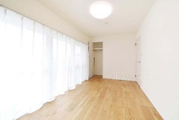 エントピア高円寺 リビング以外の居室