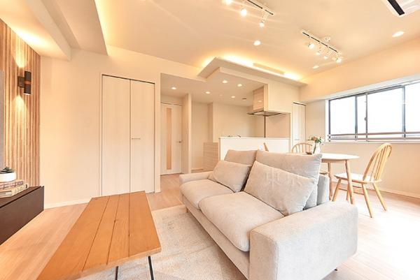 ディオレ西新宿 リビング